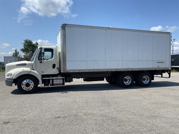FREIGHTLINER BUSINESS CLASS 2